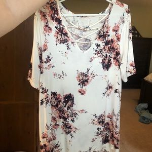 Maurices 24/7 Pink Purple Floral Tee - XL